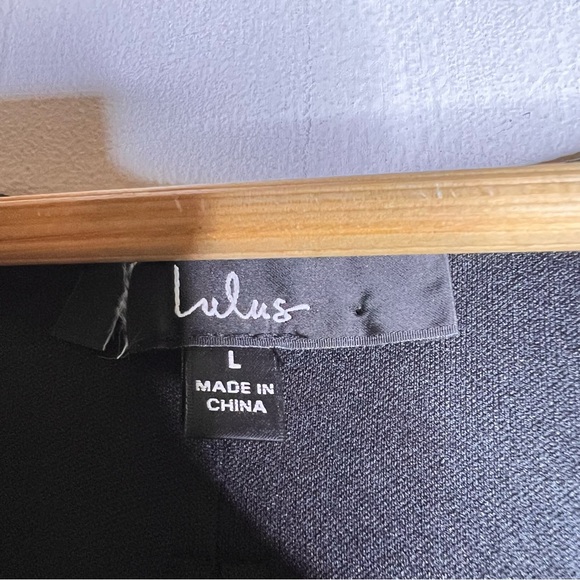 COPY - Lulus Make Memories Black Plunge Sleeveless Wide Leg Jumpsuit - Picture 11 of 12